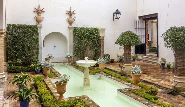 Courtyards in Arab design